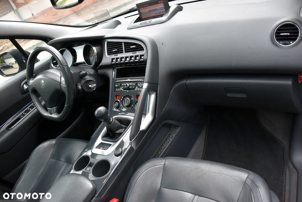 Peugeot 3008 HDi 150 Allure - 6