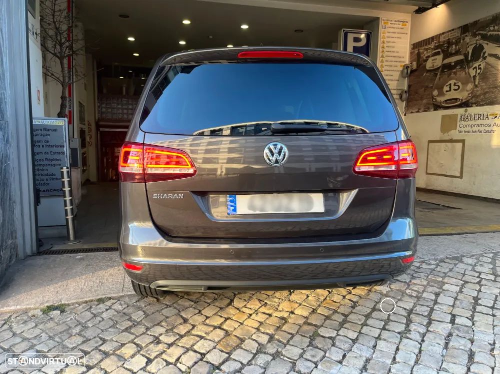 VW Sharan 2.0 TDI Highline DSG - 2