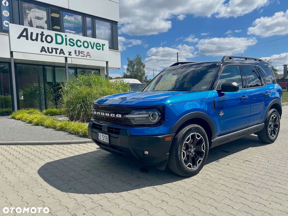 Ford Bronco - 1