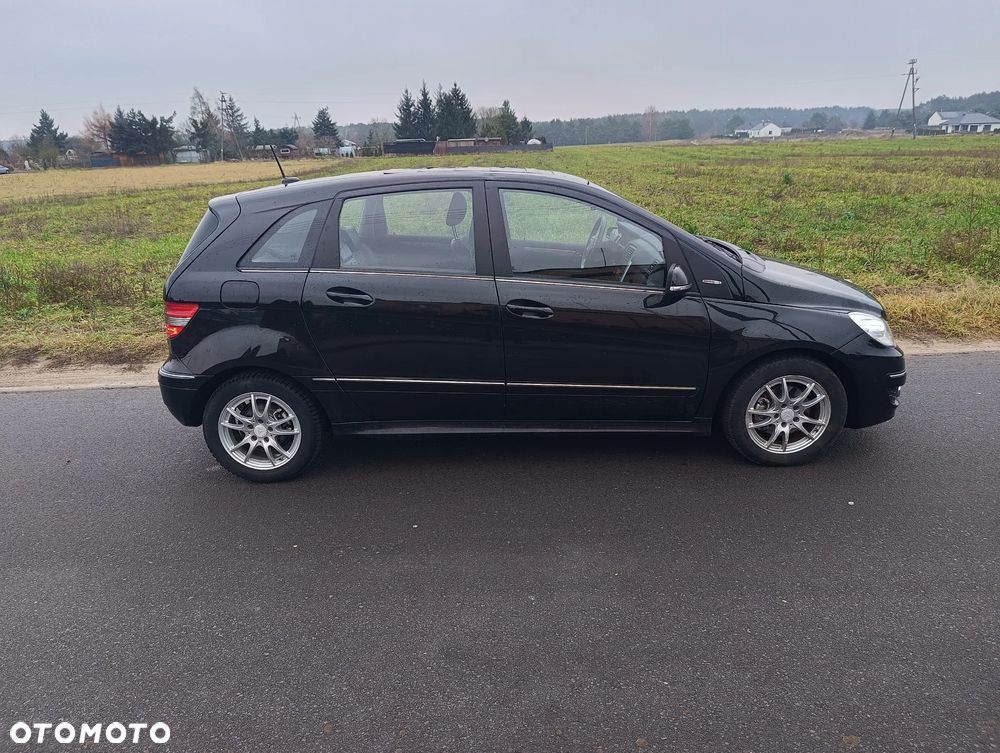 Mercedes-Benz Klasa B 180 CDI DPF Autotronic - 2