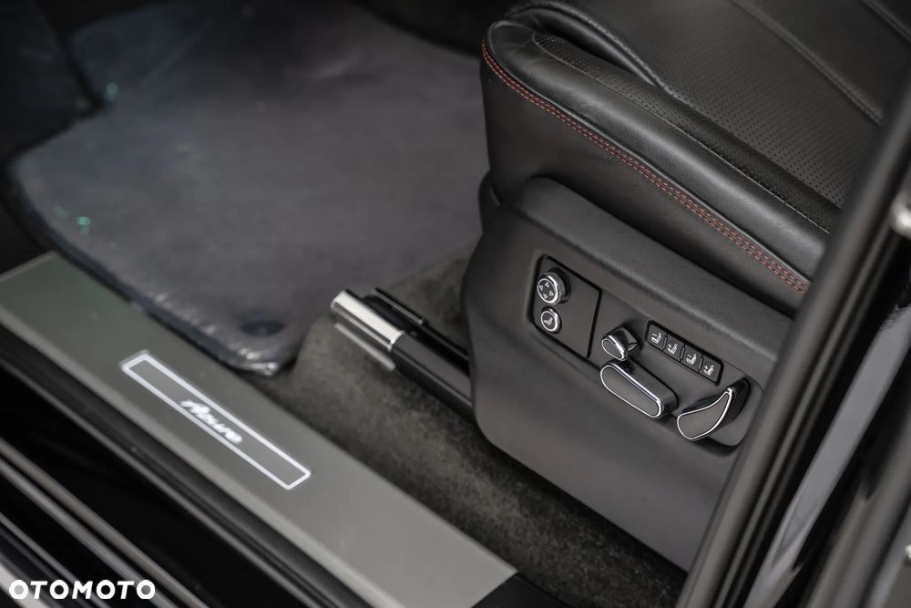 Bentley Bentayga W12 Mulliner - 22