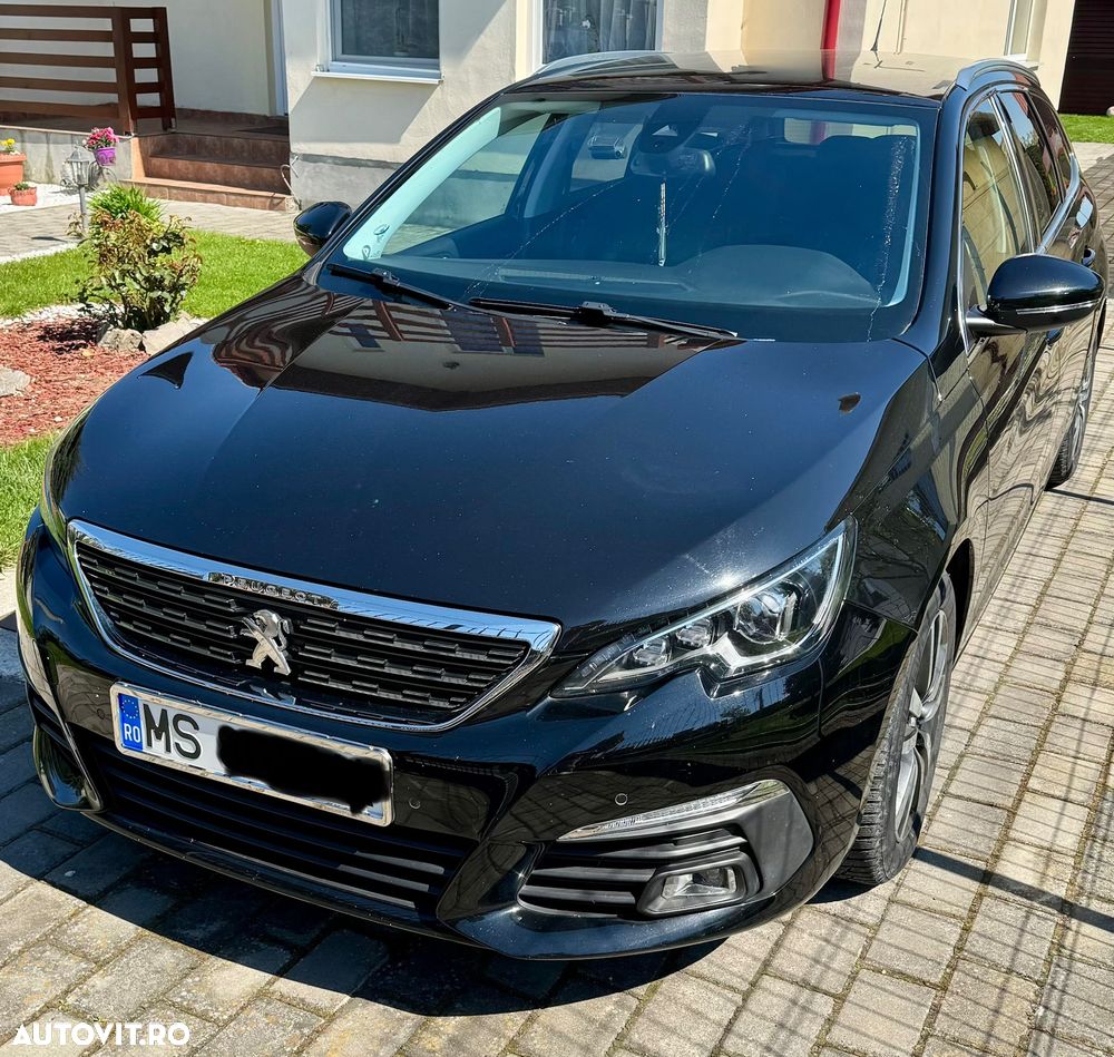 Peugeot 308 1.2 L PureTech Turbo Allure Aut. - 1