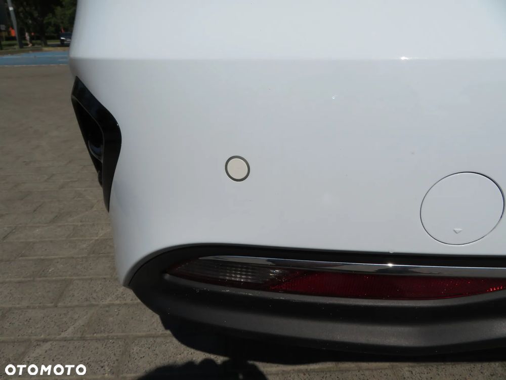 Kia Ceed 1.6 CRDi (48V Mild-Hybrid) DCT7 Spirit - 17