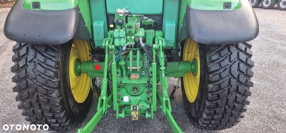 John Deere 6220 - 11