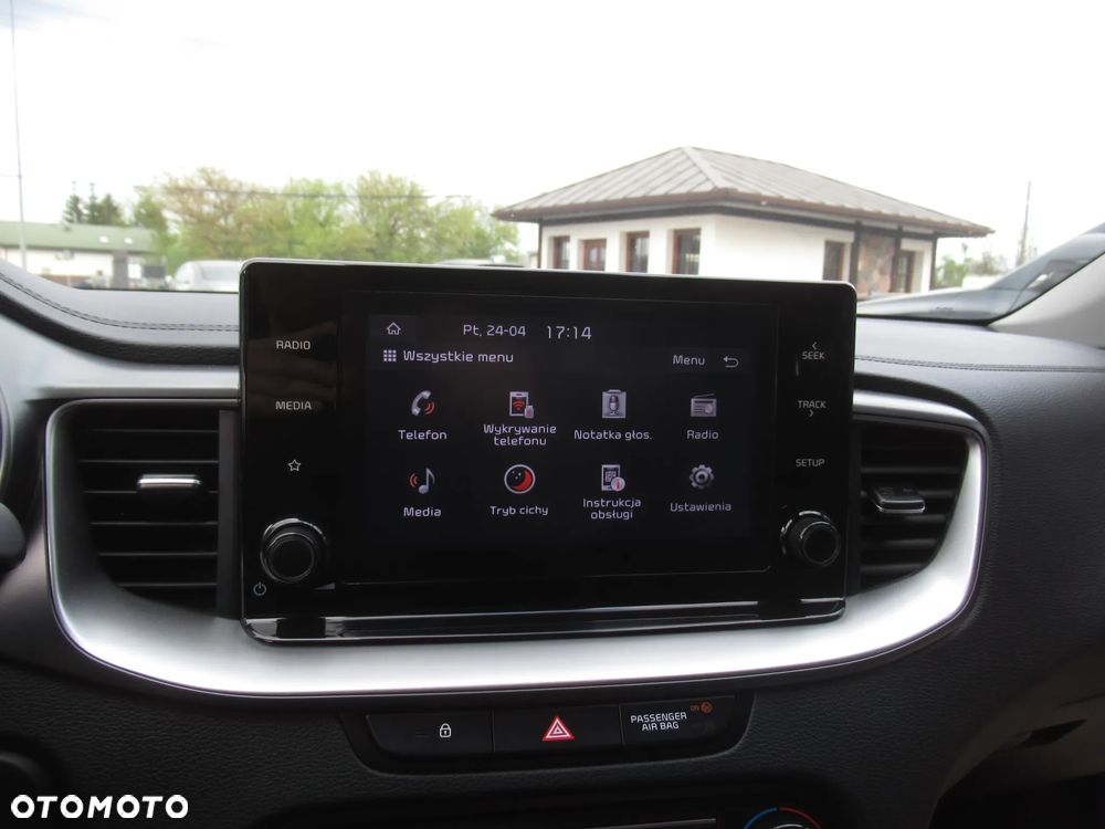 Kia Ceed 1.5 T-GDI M - 26