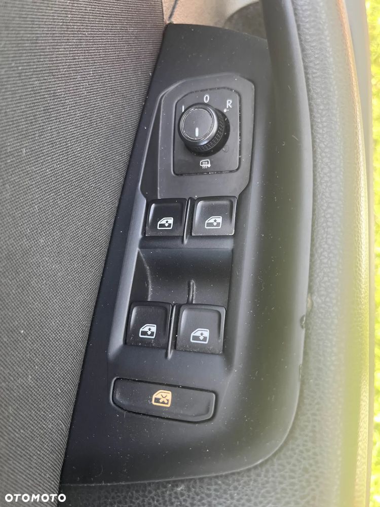 Volkswagen Passat 2.0 TDI BMT Highline DSG - 17