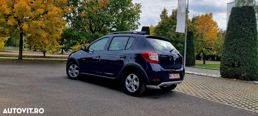 Dacia Sandero 1.2 16V 75 Laureate - 8