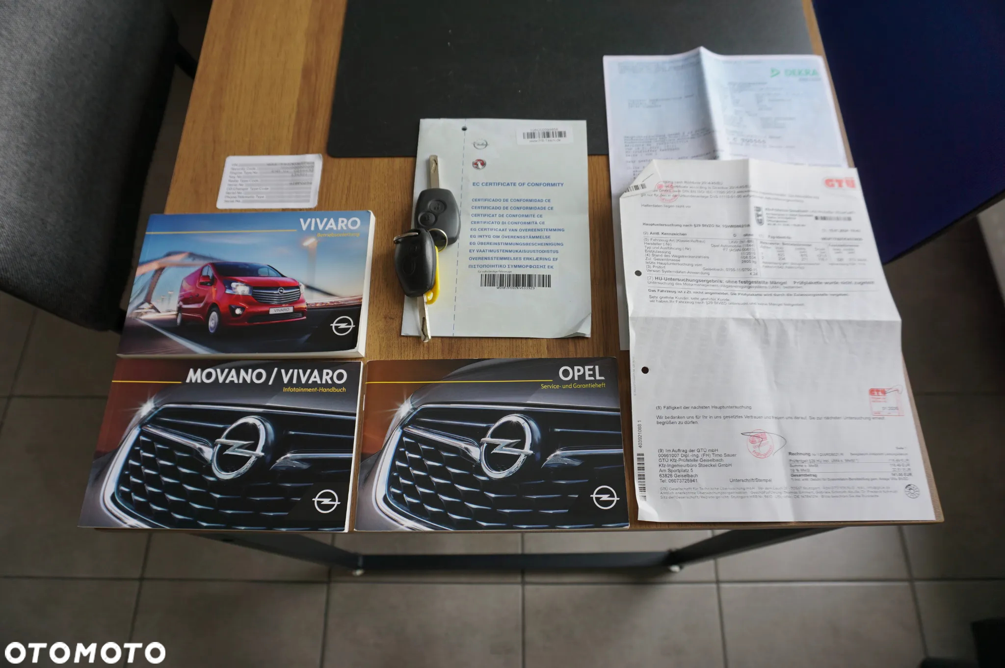 Opel Vivaro - 10