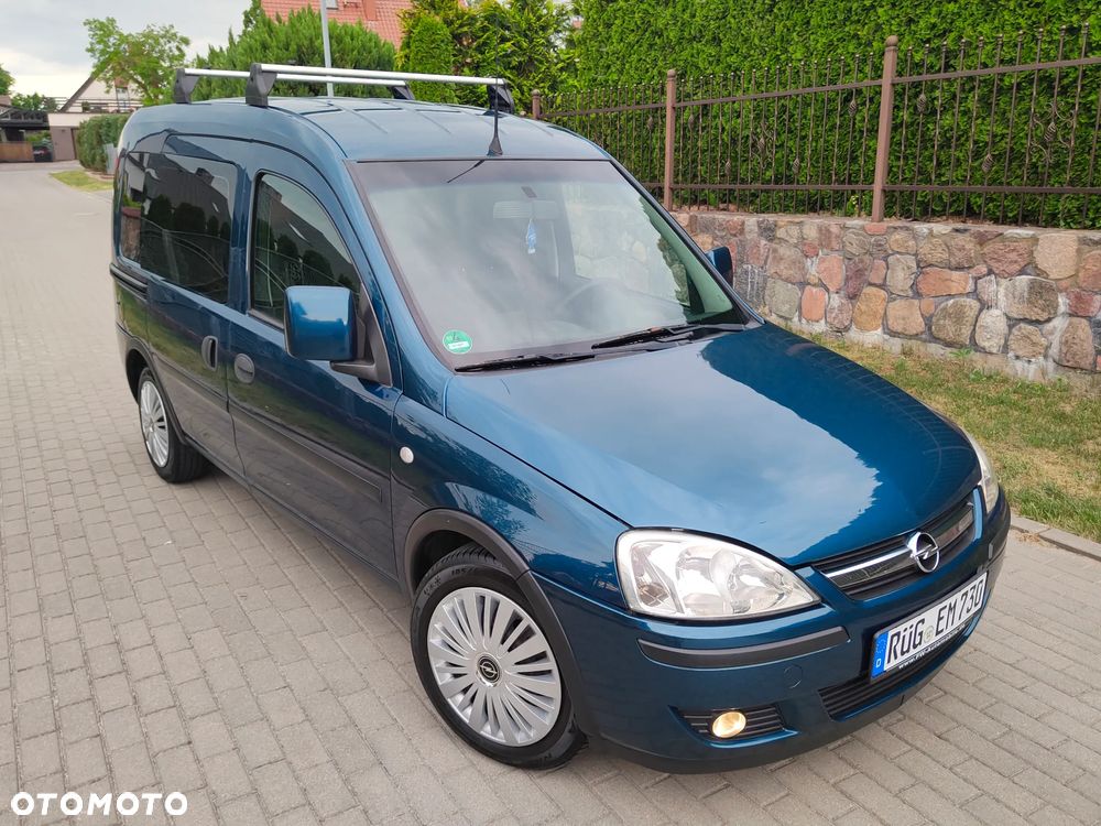 Opel Combo Tour Color Edition - 8