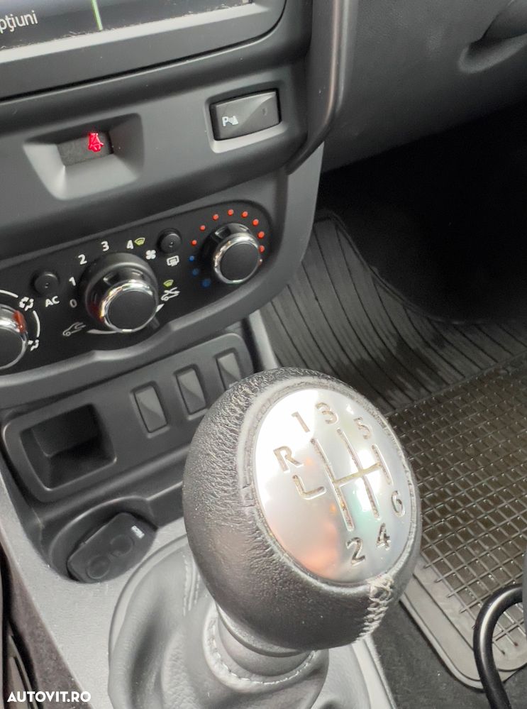 Dacia Duster 1.2 TCe 4x2 Laureate - 29