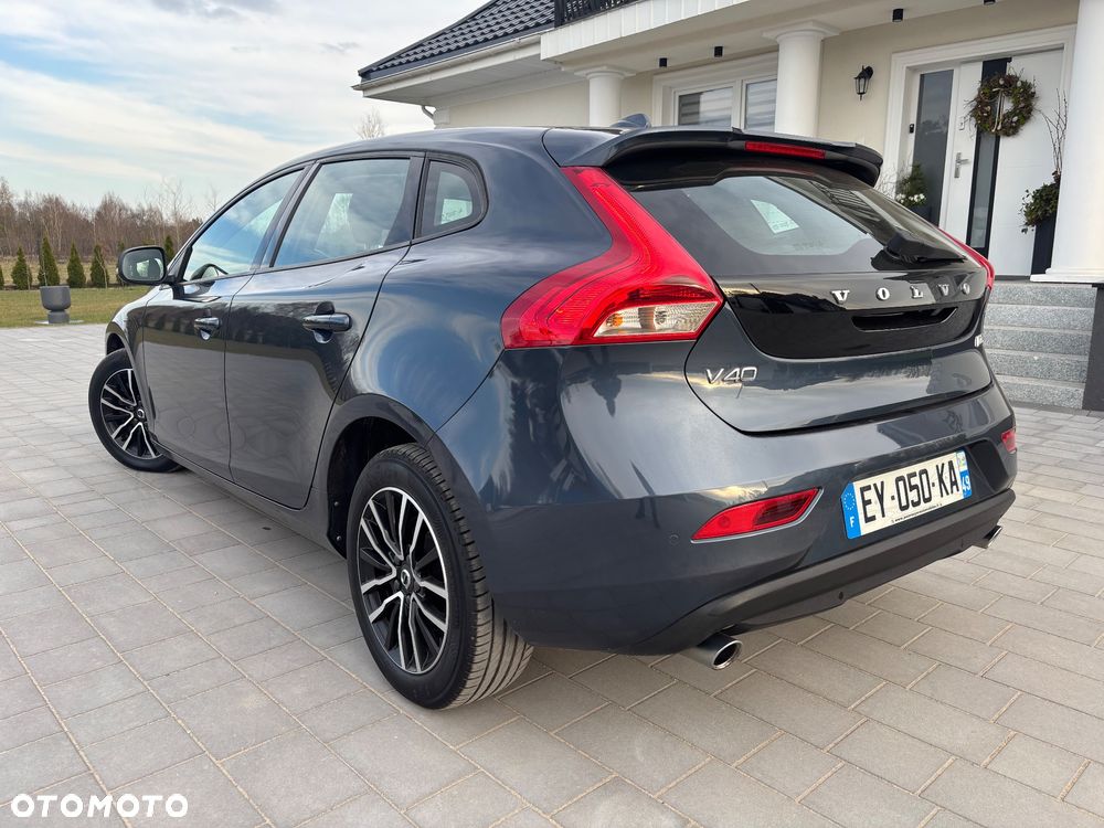 Volvo V40 D3 Geartronic RDesign - 2
