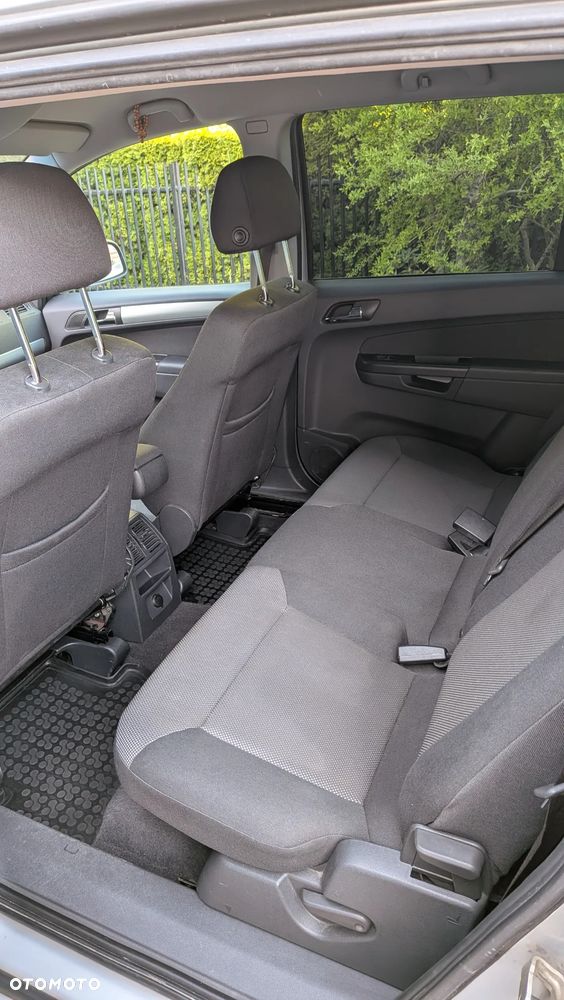 Opel Zafira 1.8 - 3