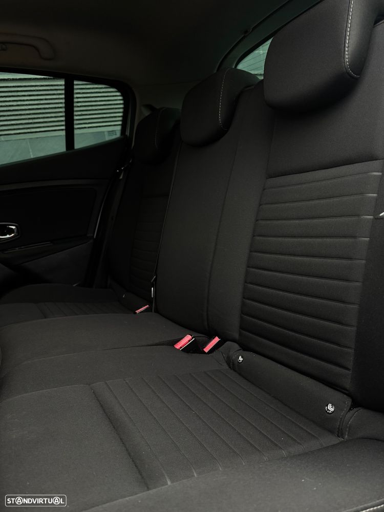 Renault Mégane 1.5 dCi Limited SS - 5