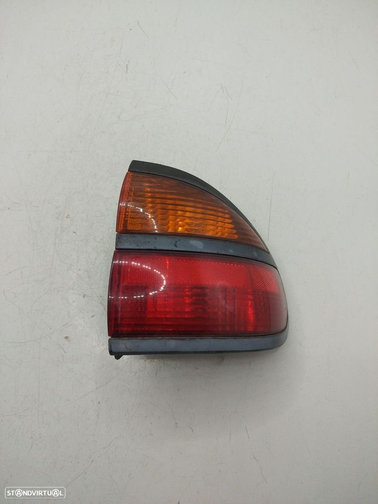 Farolim Stop Dto Renault Laguna I (B56_, 556_)