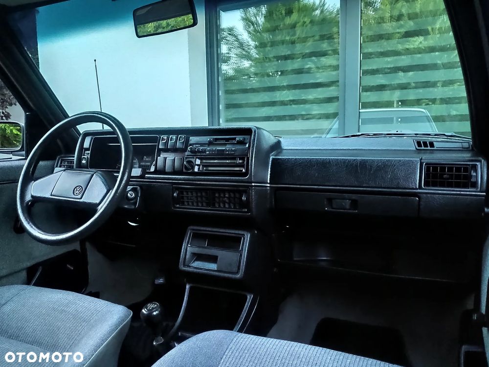 Volkswagen Golf - 17