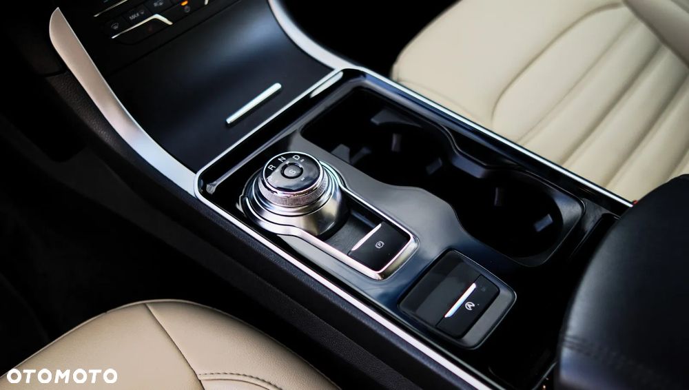 Ford Edge - 16