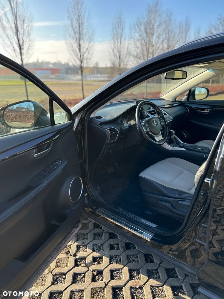 Lexus NX 200t Comfort AWD - 9