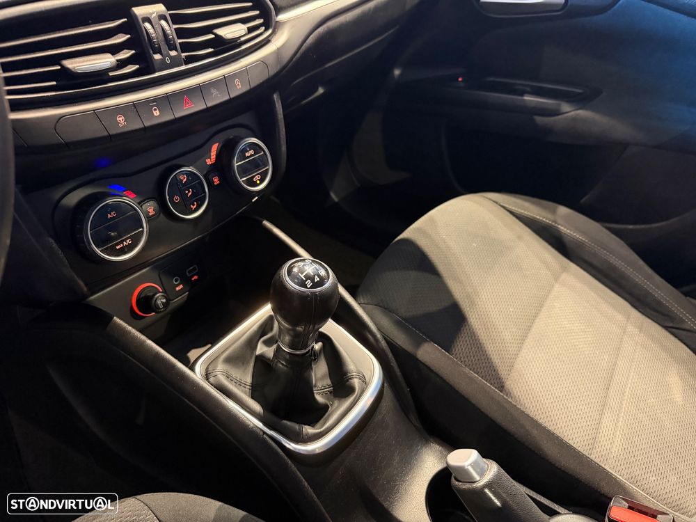 Fiat Tipo Station Wagon 1.3 M-Jet Lounge J17 - 22