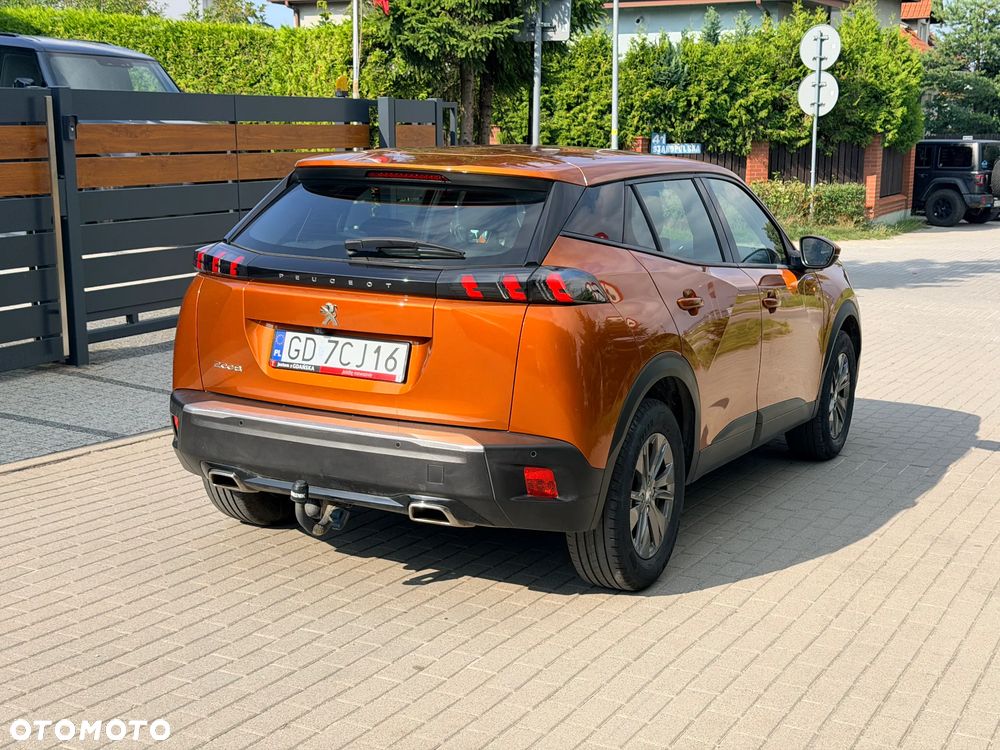 Peugeot 2008 PureTech 130 EAT8 Allure - 6