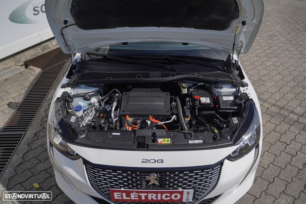 Peugeot e-208 50 kWh Allure Pack - 32