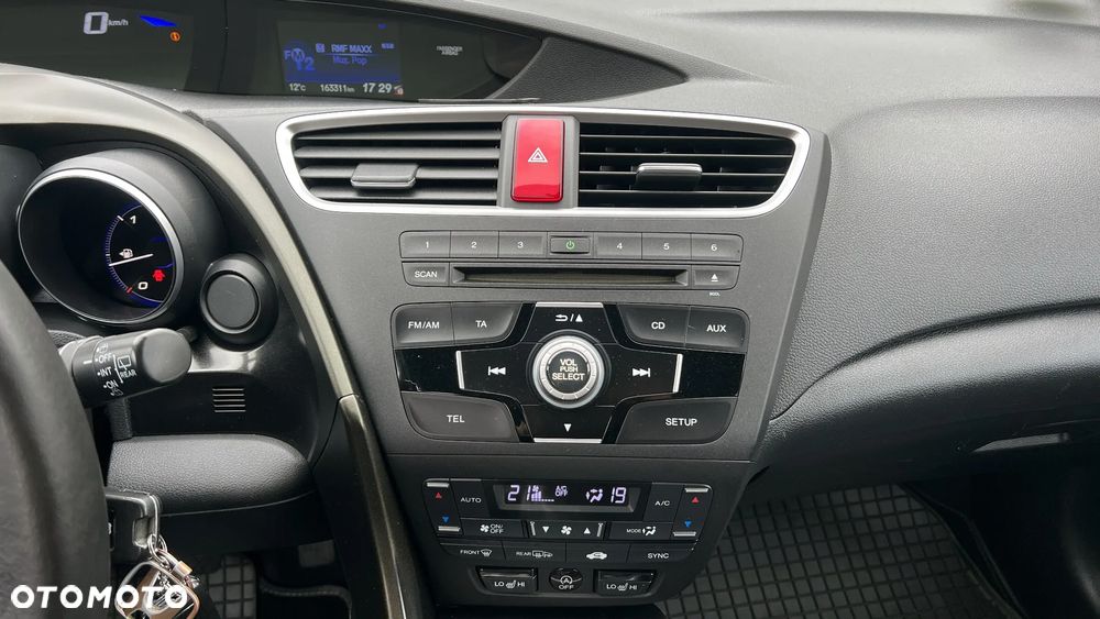 Honda Civic 1.8 i-VTEC Sport - 21