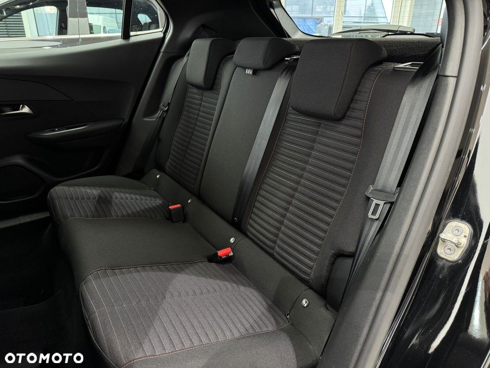 Peugeot 2008 - 13