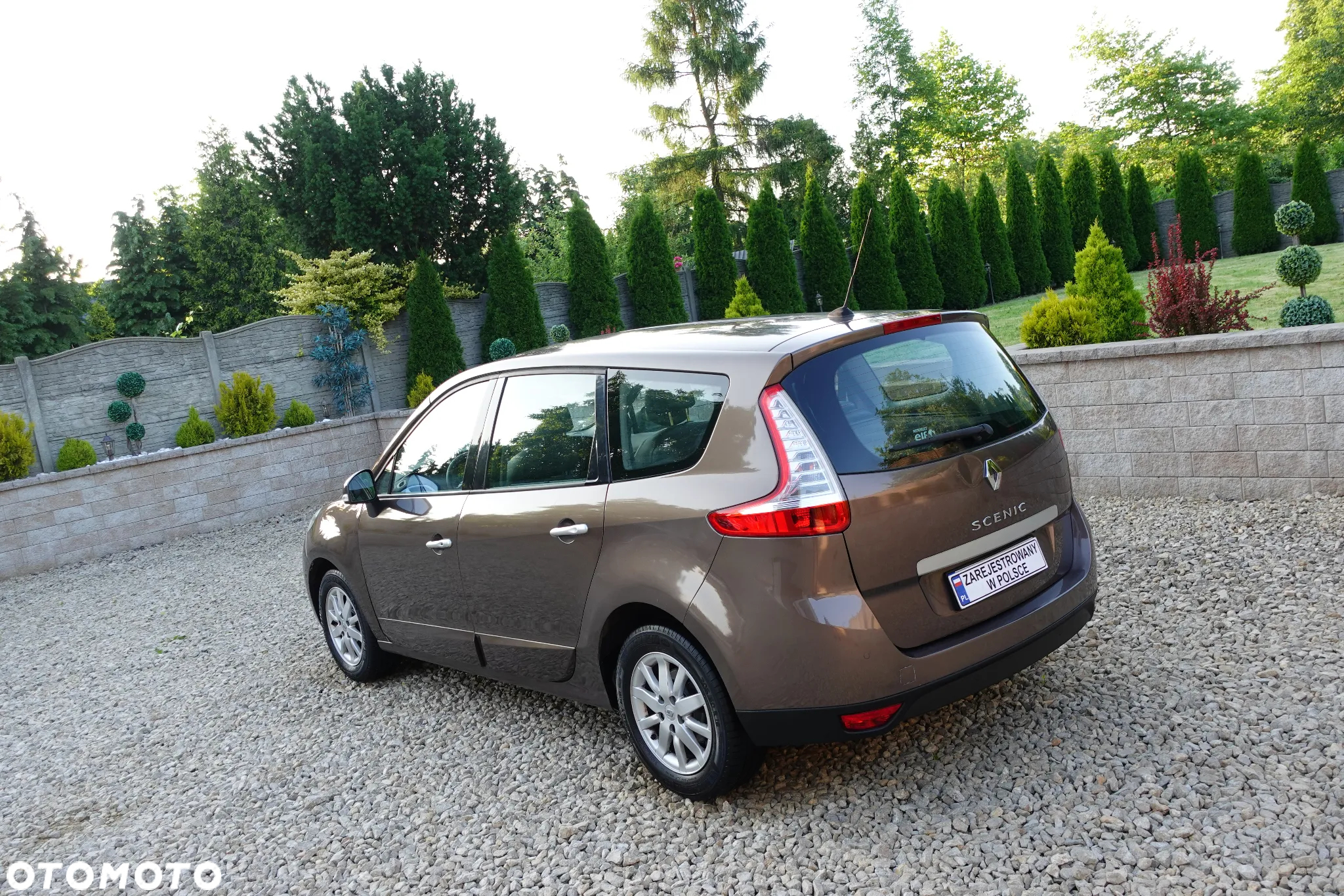 Renault Grand Scenic - 9