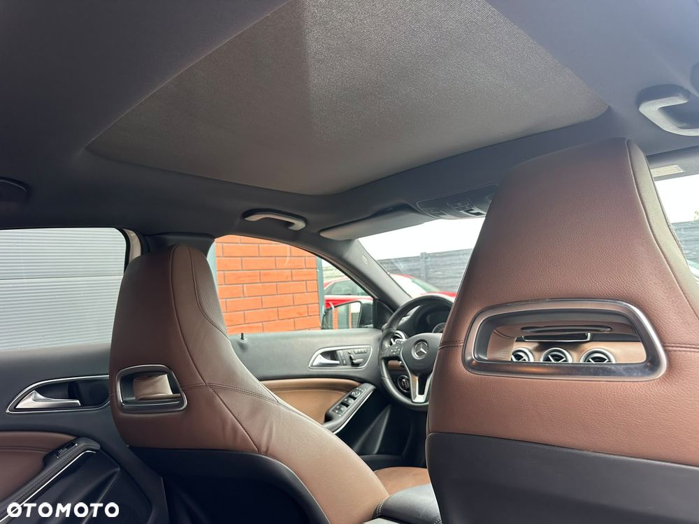 Mercedes-Benz Klasa A 180 CDI 7G-DCT AMG Line - 14