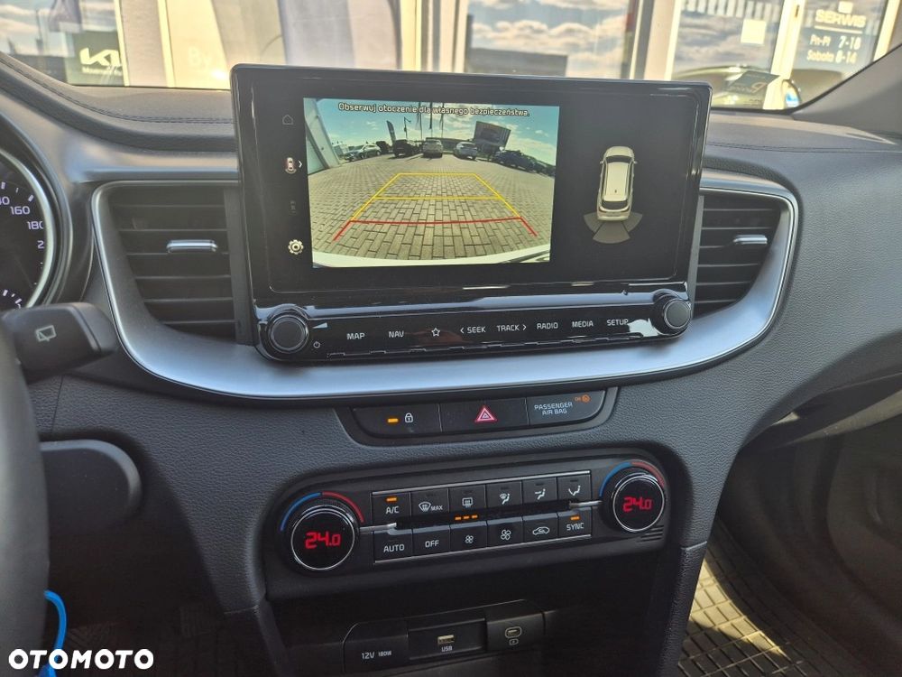 Kia Ceed 1.5 T-GDI M - 8
