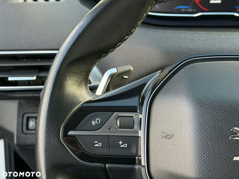 Peugeot 3008 BlueHDi 130 Stop & Start EAT8 Allure - 22