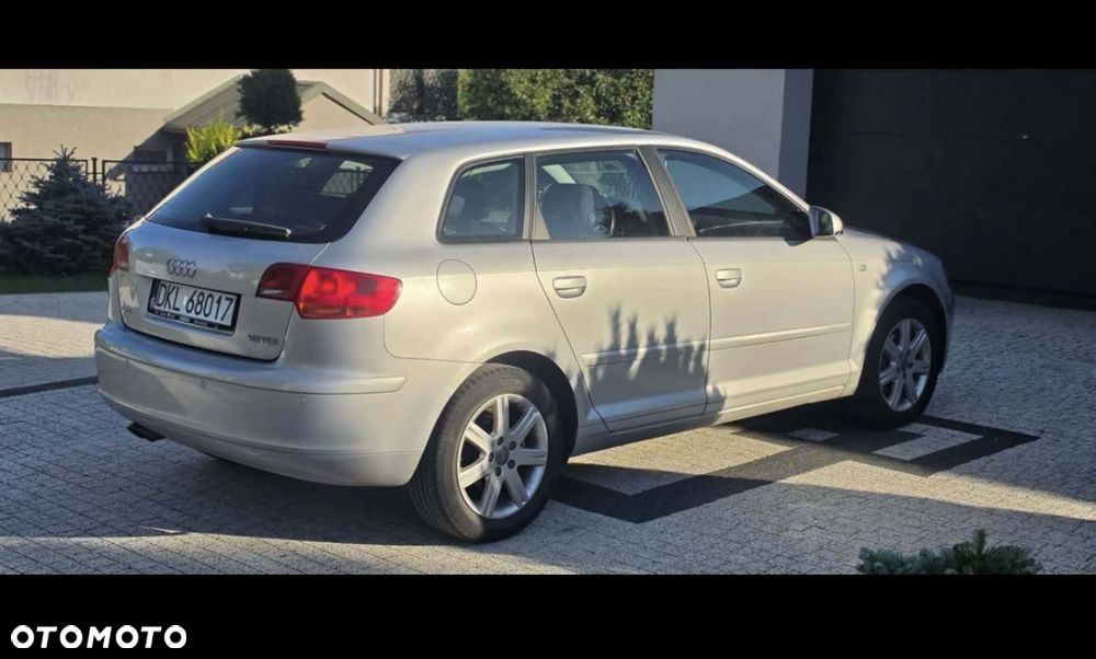 Audi A3 Sportback - 4