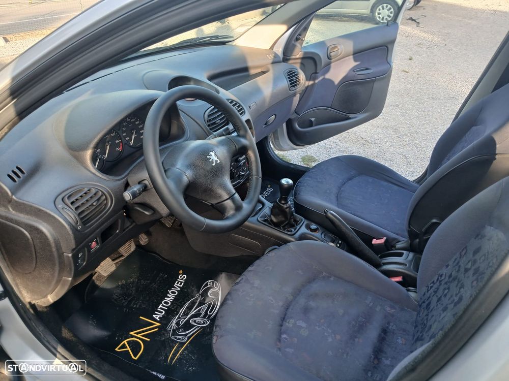Peugeot 206 1.1 XR - 5