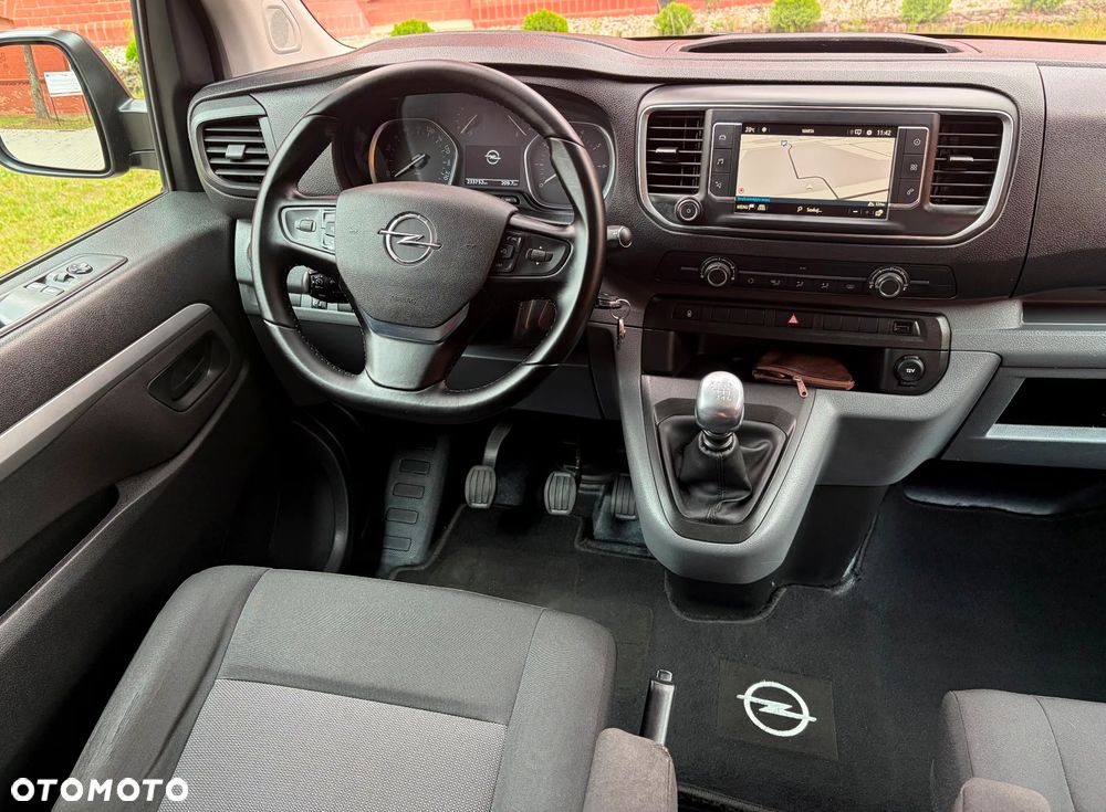 Opel Vivaro - 12
