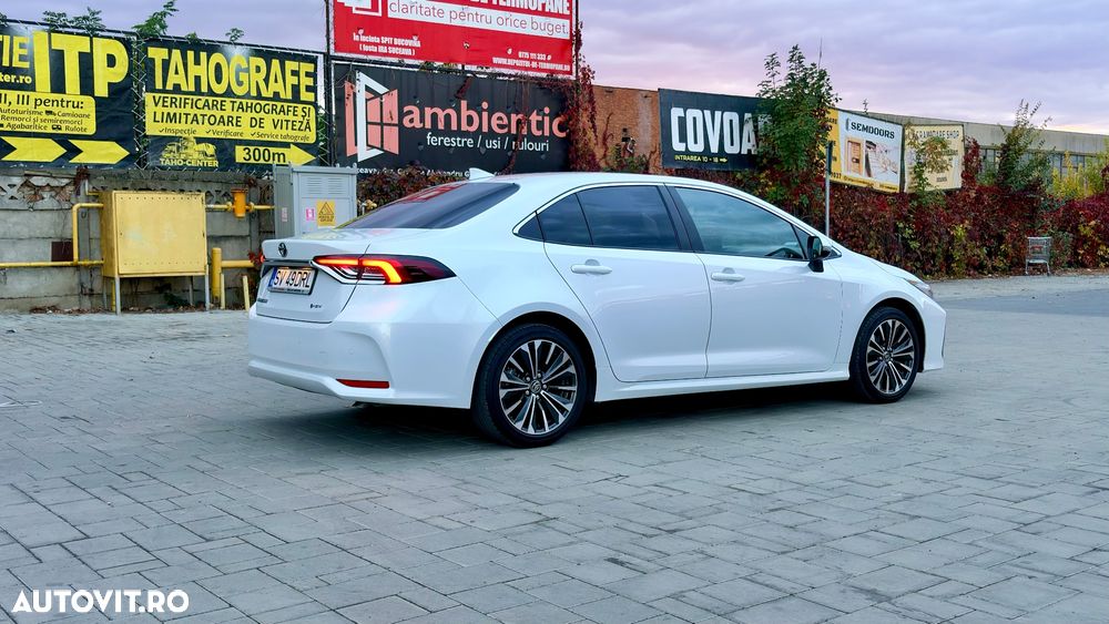 Toyota Corolla 1.8 HSD Dynamic - 3