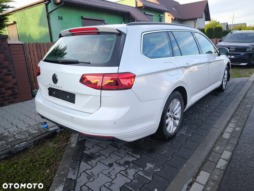 Volkswagen Passat 2.0 TDI SCR DSG Business - 3