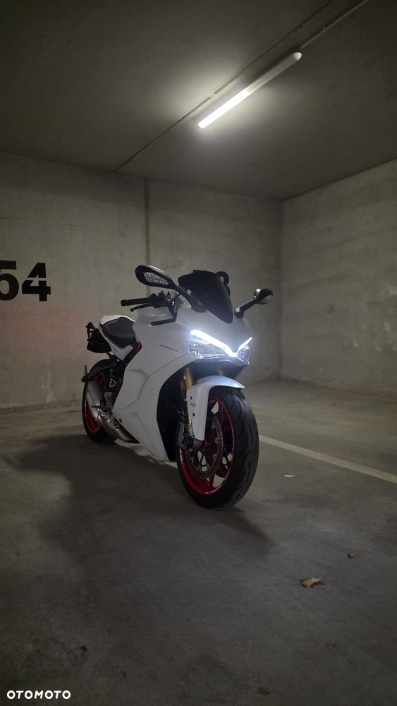 Ducati SuperSport - 24