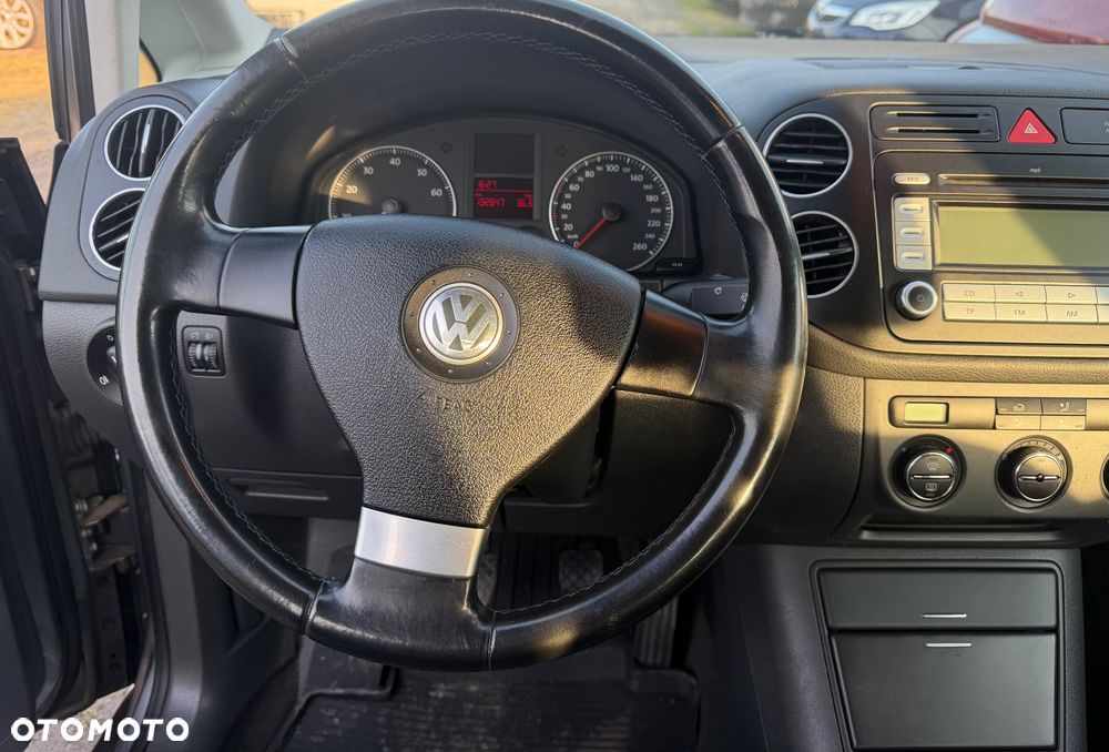 Volkswagen Golf Plus 1.6 FSI Tour - 15