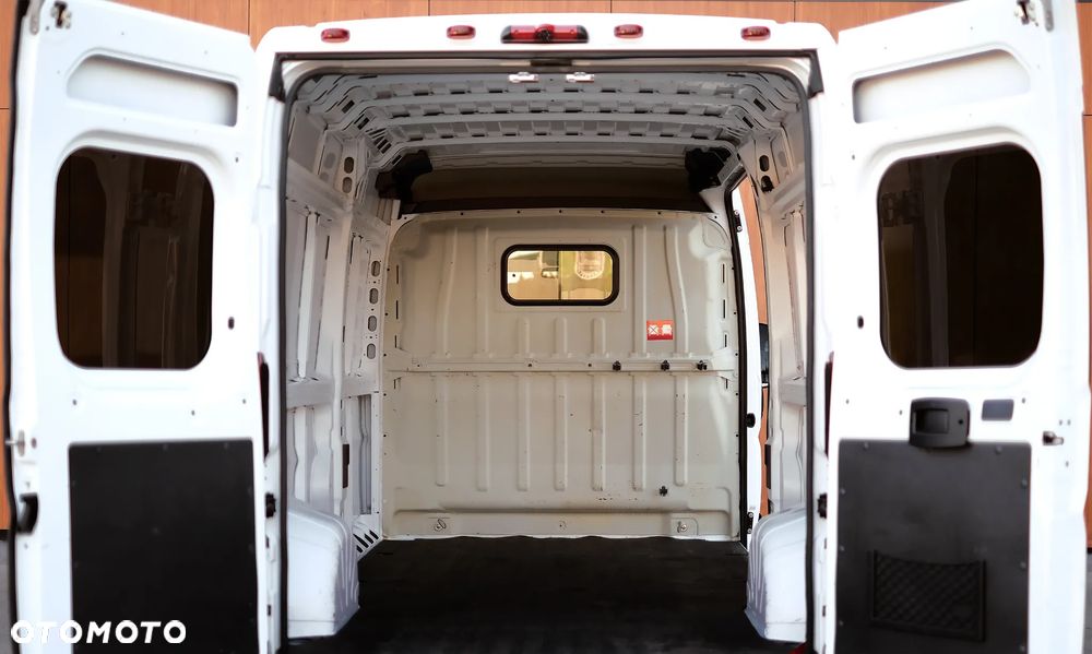 Dodge RAM PROMASTER 2500 - 6