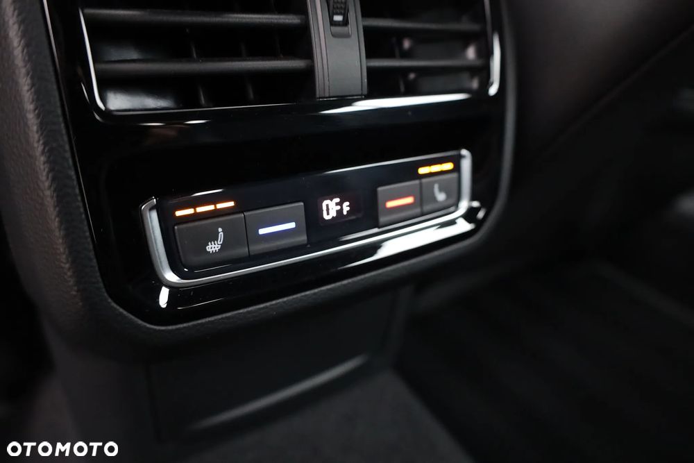 Volkswagen Arteon 2.0 TDI Bi-Turbo SCR 4Mot R-Line DSG - 26