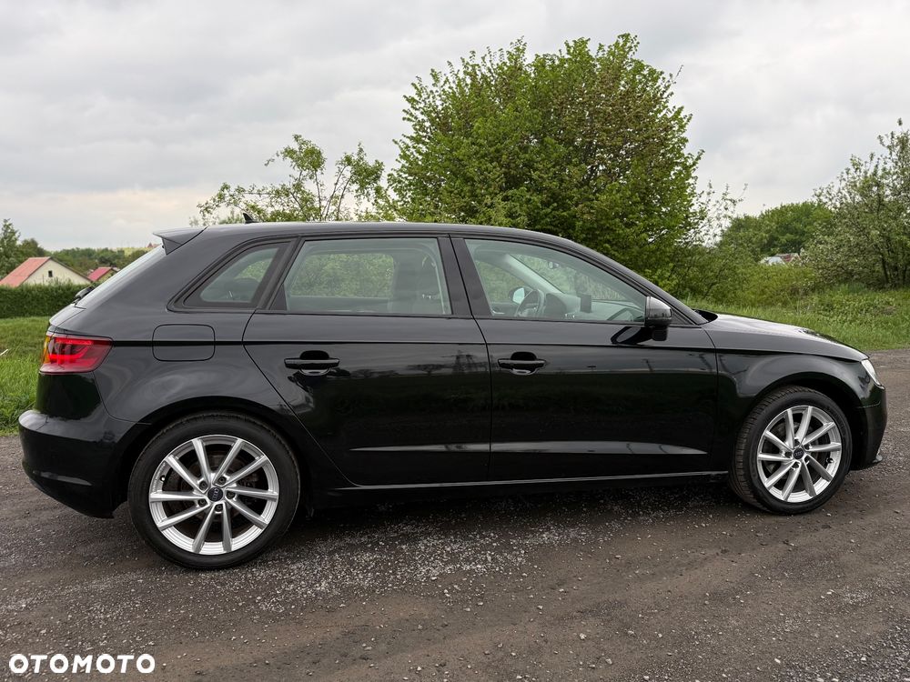 Audi A3 Sportback 1.4 TFSI Attraction - 9