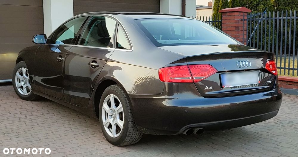 Audi A4 Limousine - 7