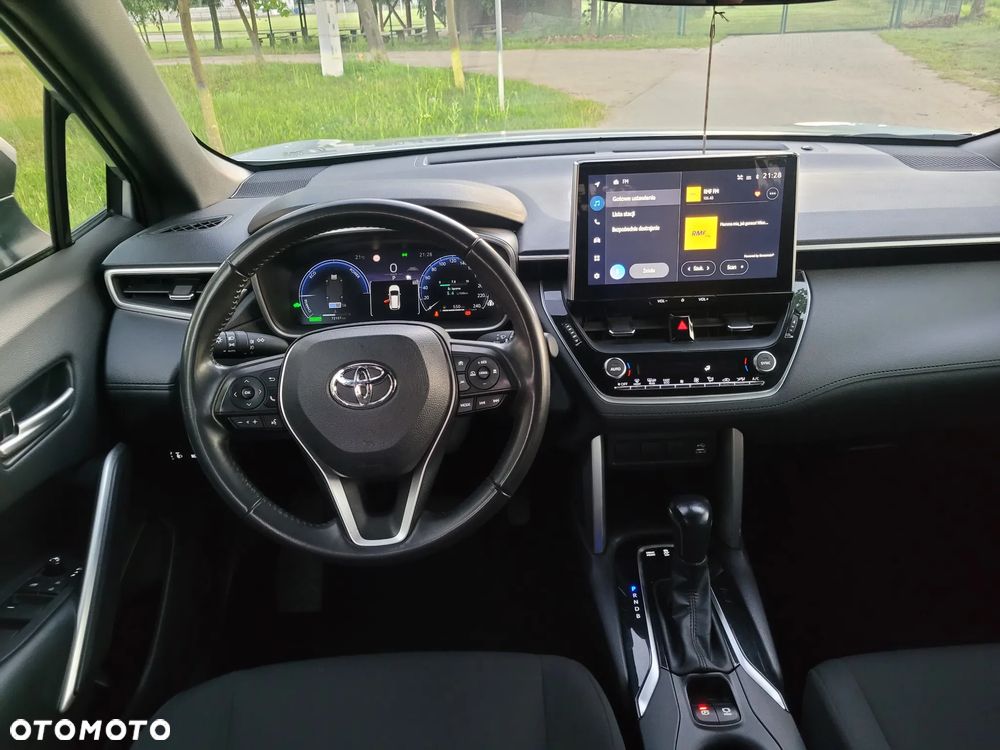 Toyota Corolla Cross 2.0 Hybrid Comfort - 13