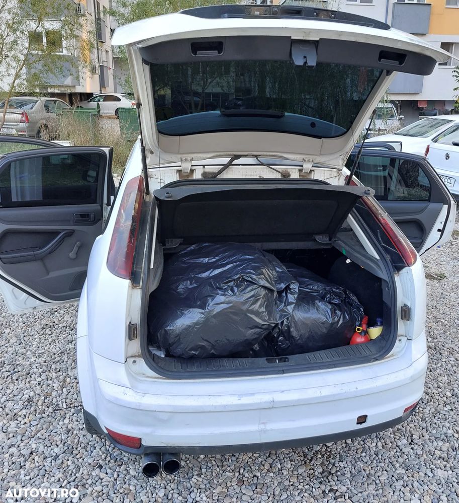 Ford Focus 1.6 TDCi Trend - 6