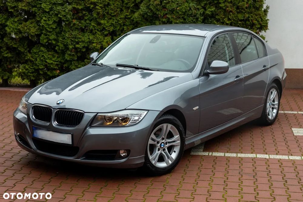 BMW Seria 3 318i Edition Sport - 3