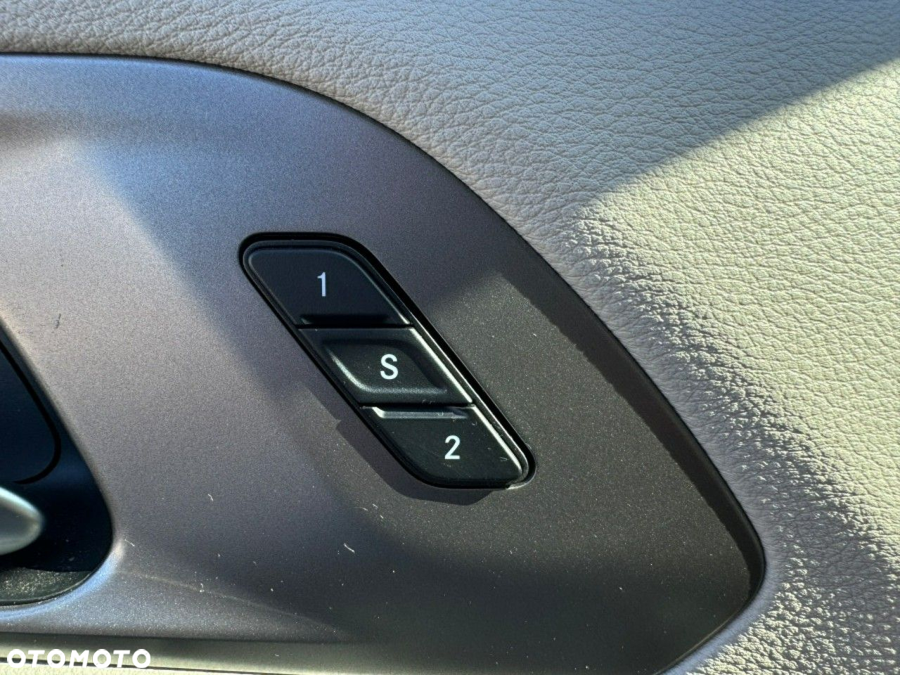 Chrysler Pacifica - 19