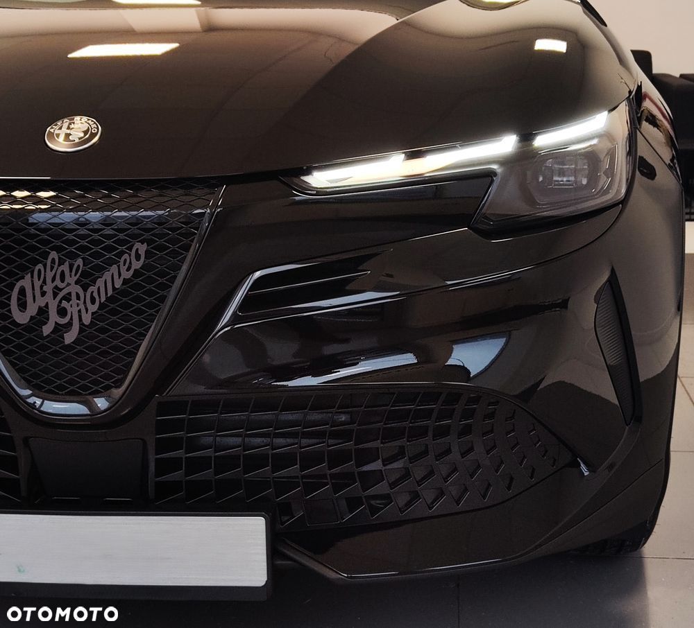 Alfa Romeo Junior 1.2 mHEV Ibrida eDCT - 14