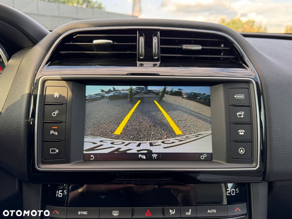Jaguar F-Pace 35t AWD Prestige - 14