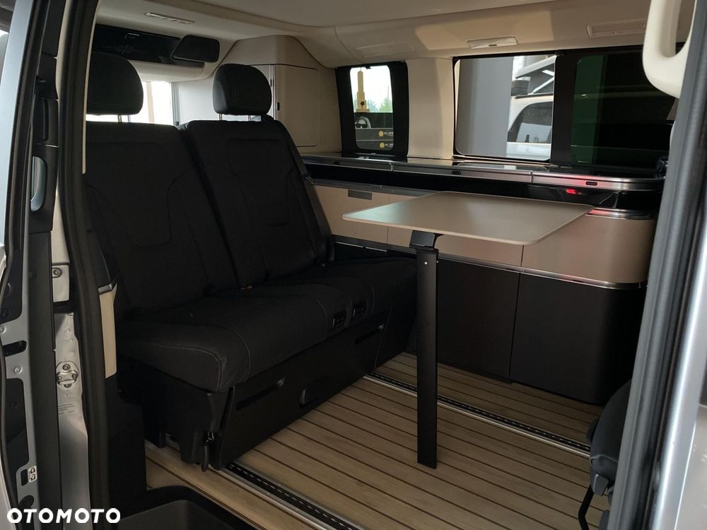 Mercedes-Benz Klasa V - 21