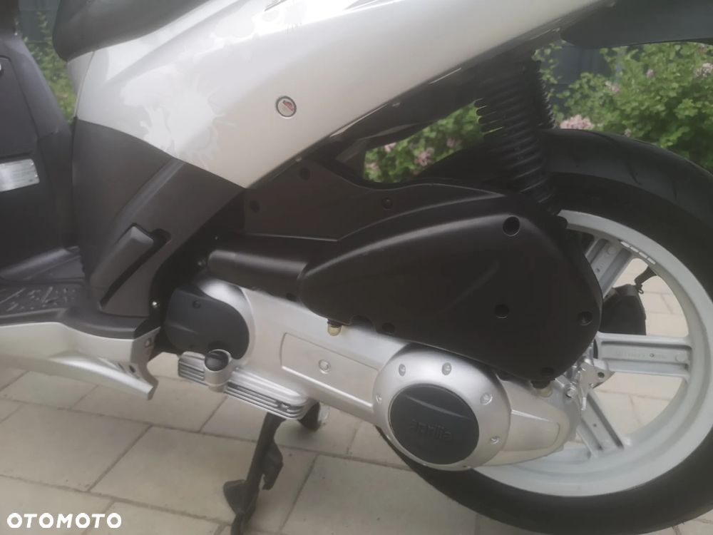 Aprilia Sportcity - 10
