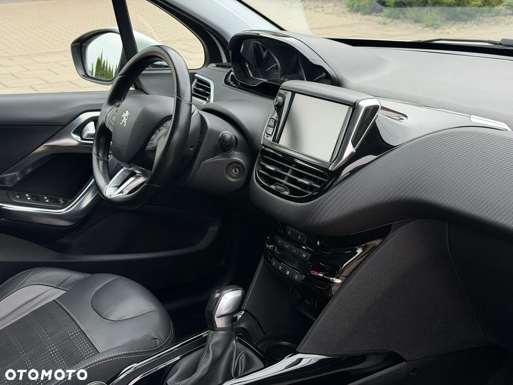 Peugeot 2008 PureTech 110 Stop&Start Allure - 24